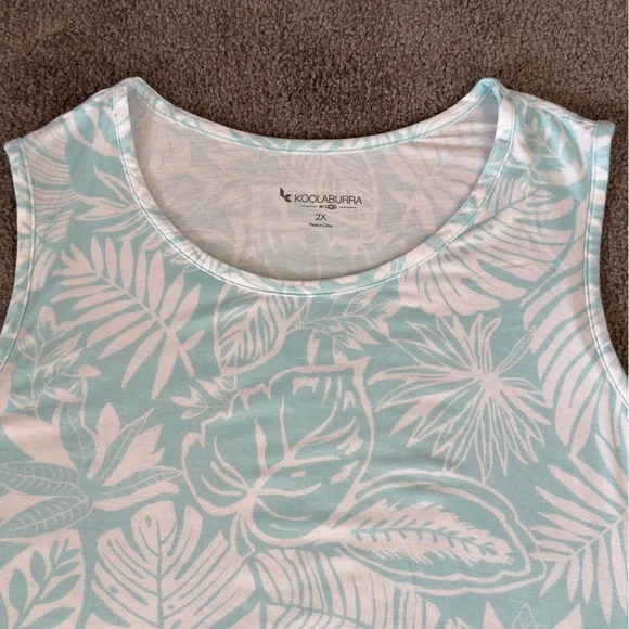 Koolaburra by UGG Allover Printed Modern Tank Top Size 2X Blue Casual Tee Shirt - Picture 2 of 9
